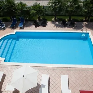 3* Hotel Master