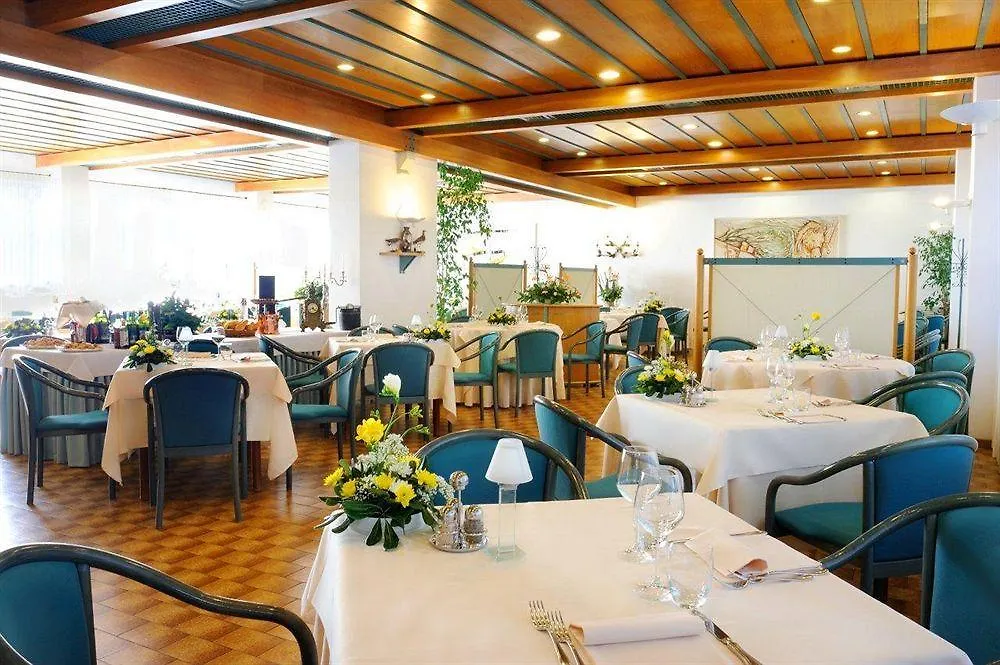 Hotel Ristorante Primavera Godega di SantʼUrbano